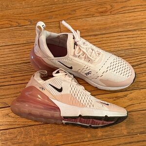 Nike Air Max 270 Women's Sneakers in Cream and Pink